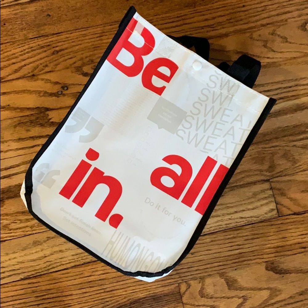 Lululemon be all in bag
